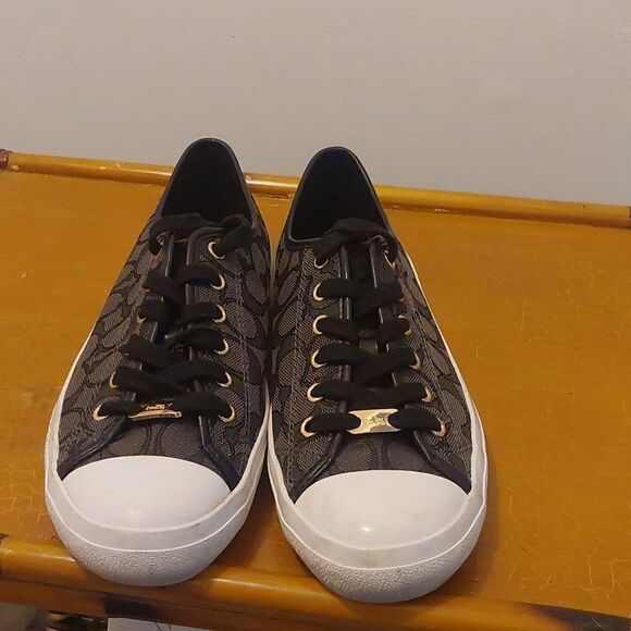 Women Coach Shoes - Picture 1 of 6